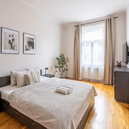 Stylish & Cozy City Center Apartment By Prestige Homes Budapest Ngoại thất bức ảnh