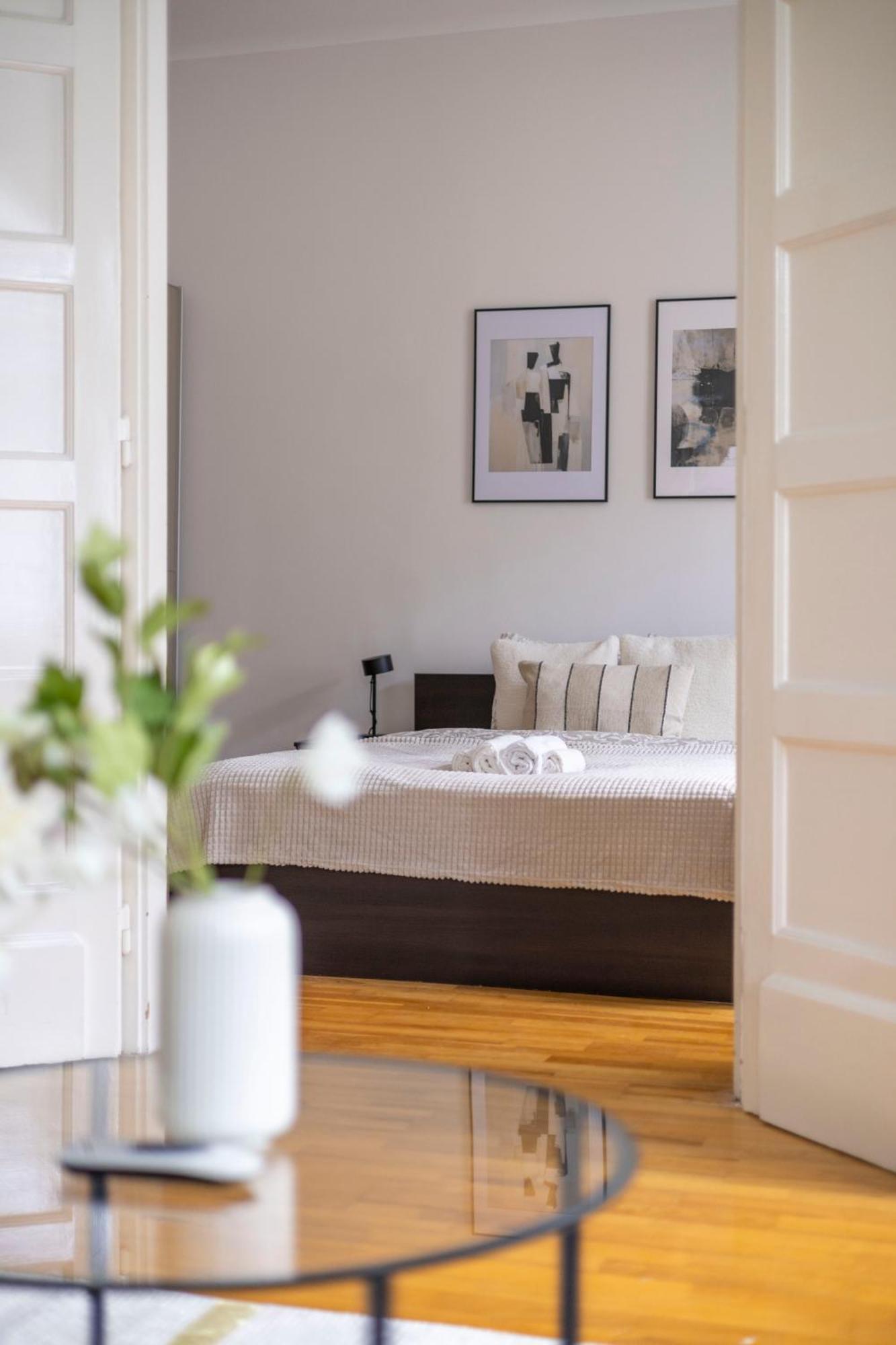 Stylish & Cozy City Center Apartment By Prestige Homes Budapest Ngoại thất bức ảnh